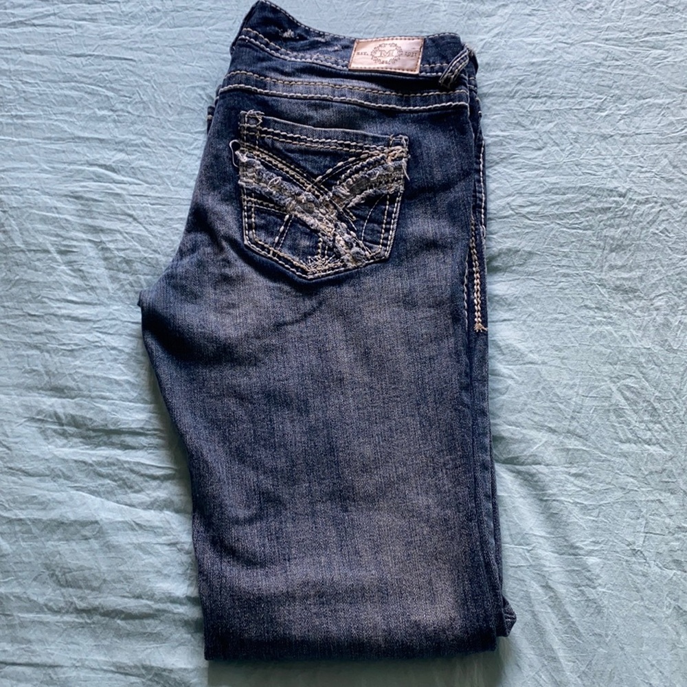 Maurices Distressed Bootcut Jeans Size 9/10